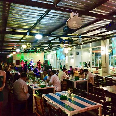 Bk Place Hotel Bueng Kan Buitenkant foto